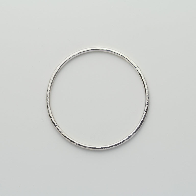 Alambra Hammered Bangle