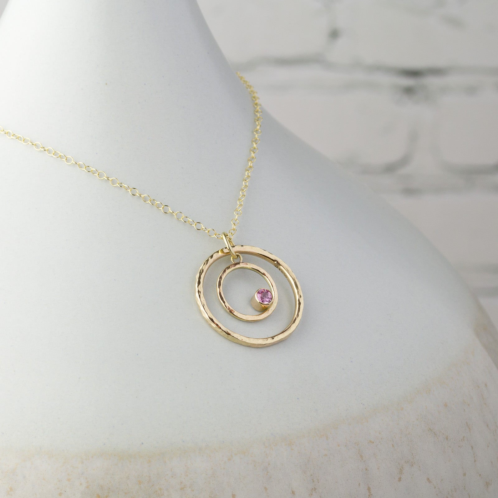 Caldera Eclissi Doppia Pink Sapphire Gold Pendant