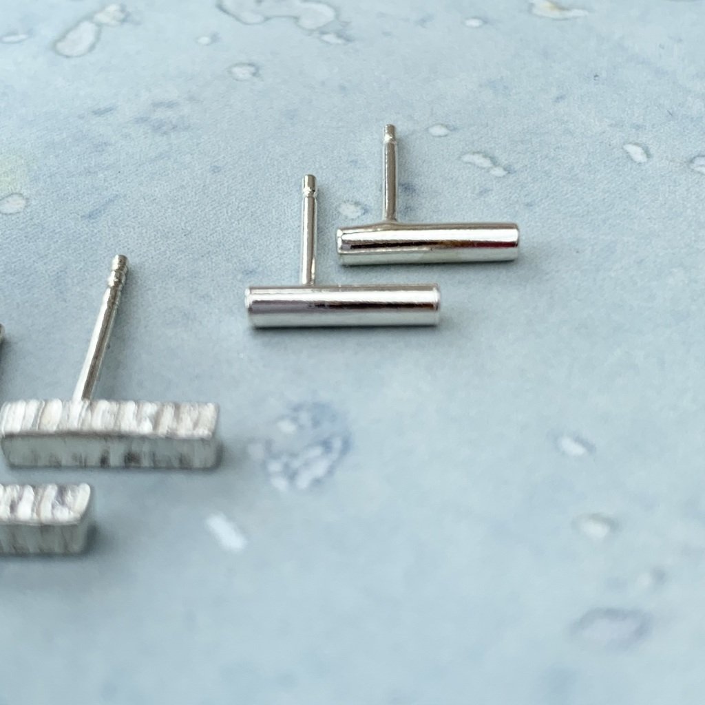 Barra handmade silver bar stud earrings - round polished