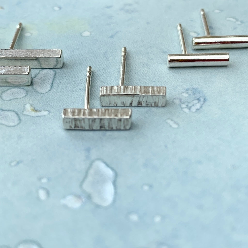 Barra handmade silver bar stud earrings - square textured