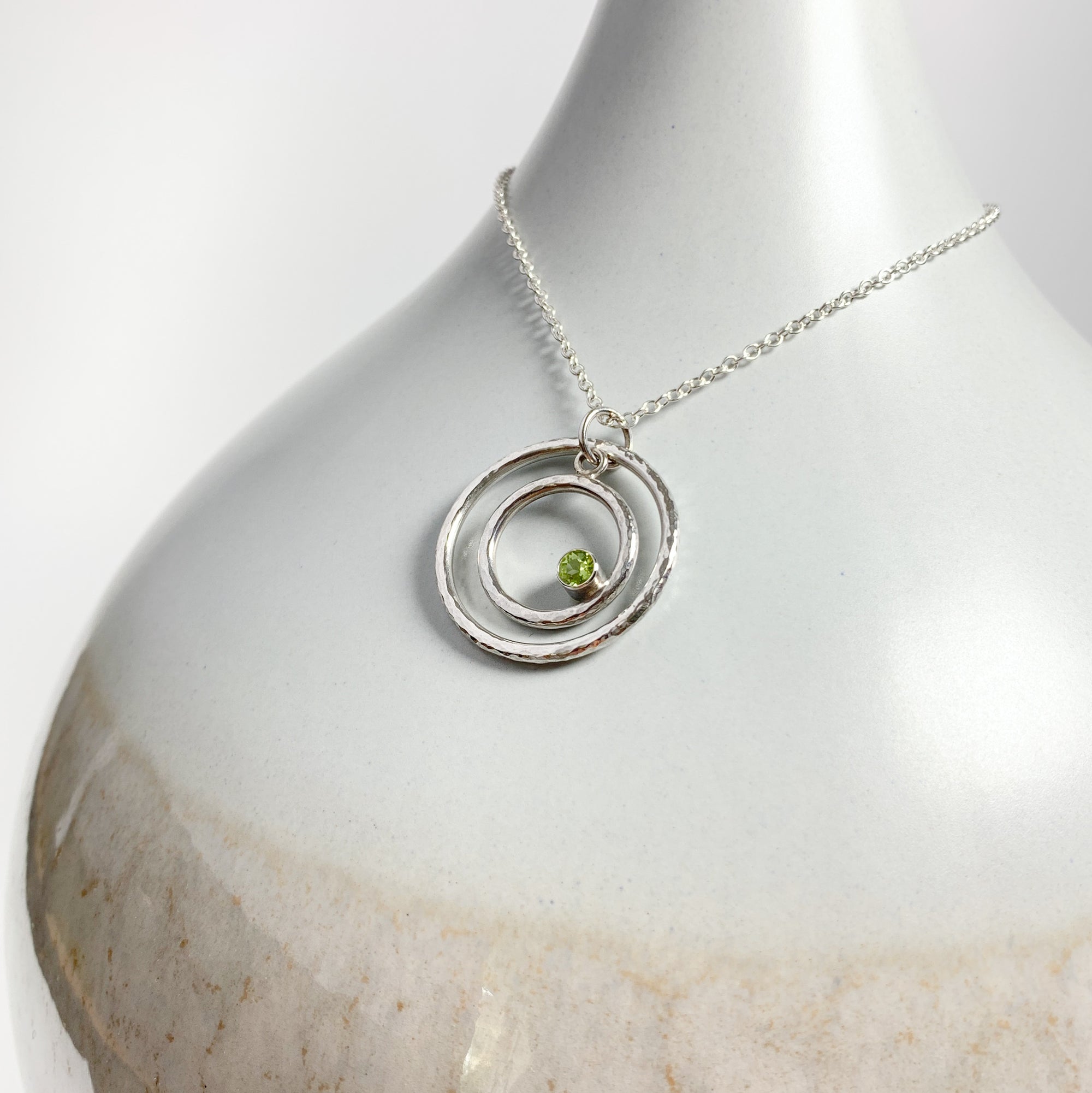 Caldera Eclissi Doppia Peridot Silver Pendant Necklace