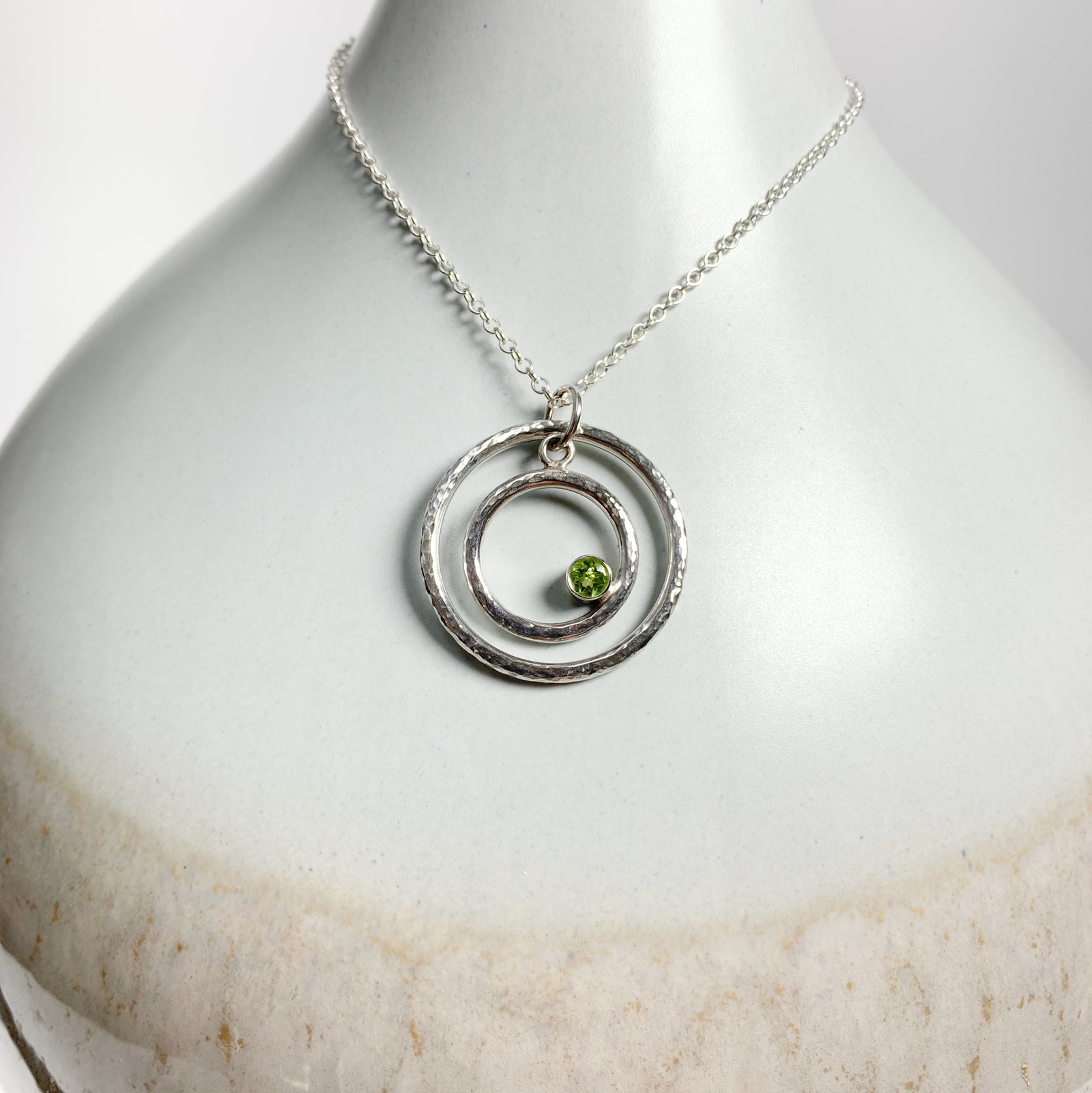 Caldera Eclissi Doppia Peridot Silver Pendant Necklace