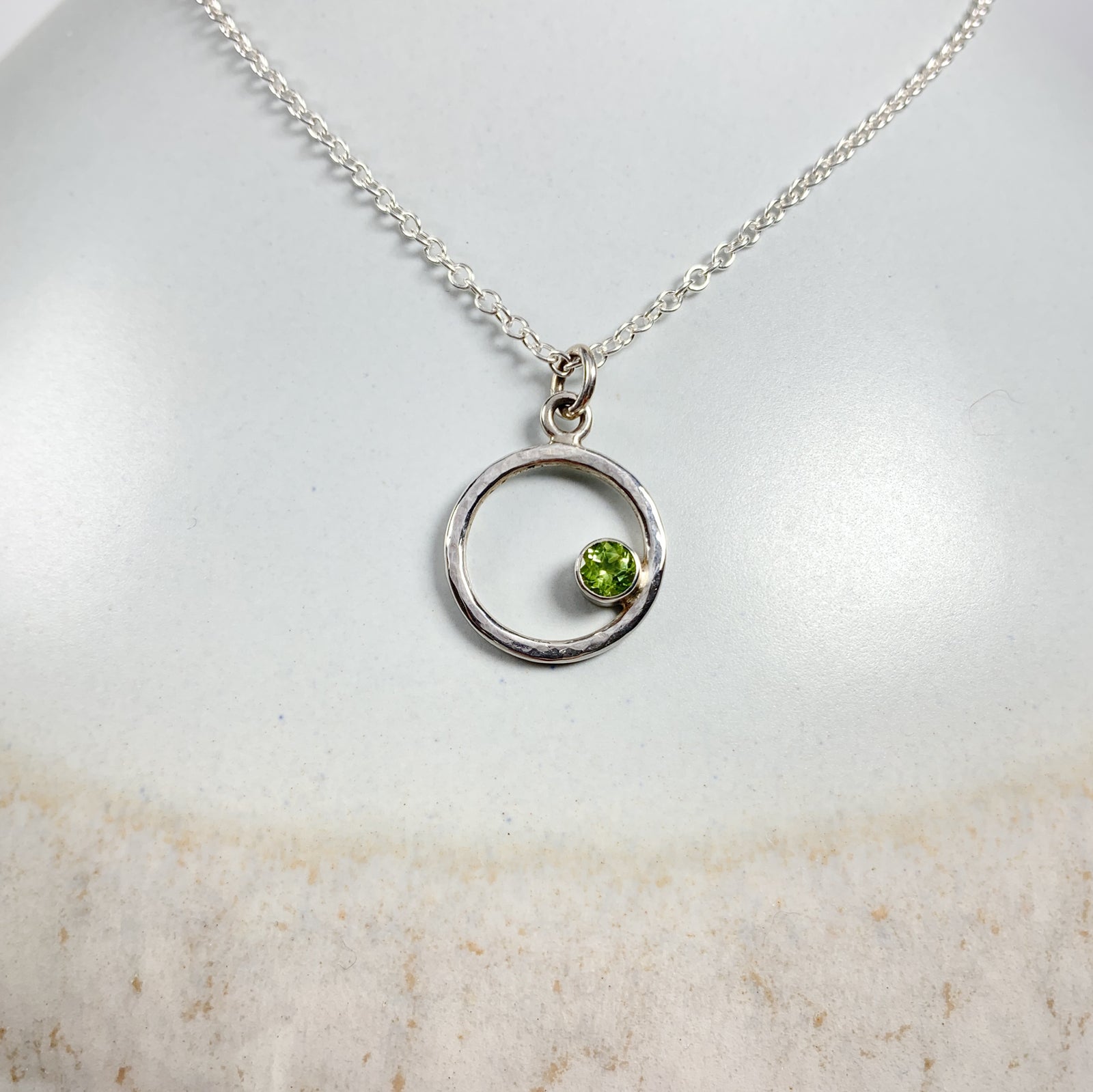 Caldera Eclissi Peridot Silver Pendant Necklace