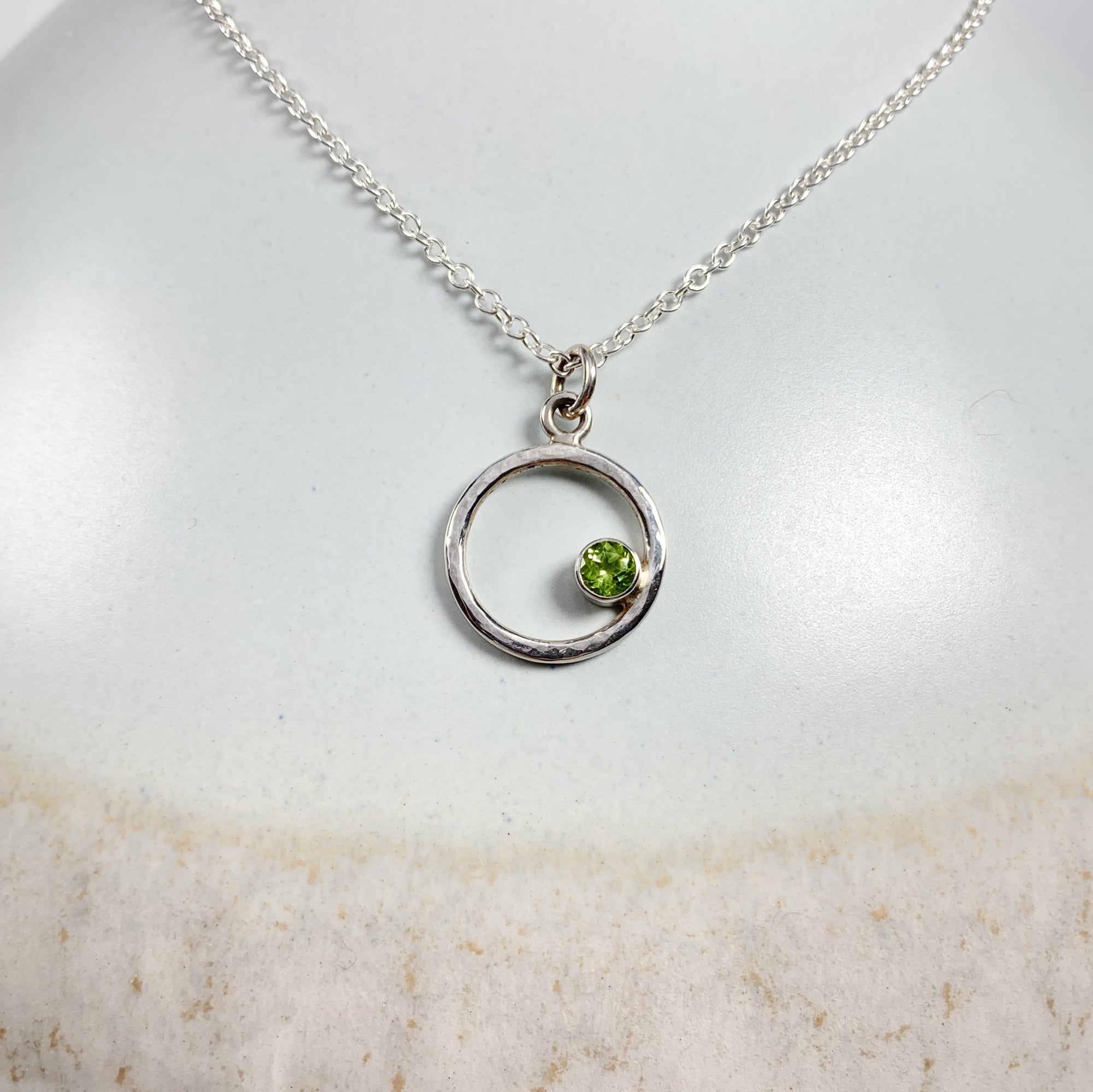 Caldera Eclissi Peridot Silver Pendant Necklace