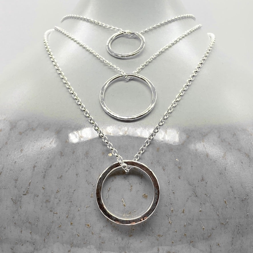Caldera Soltera circle pendant necklace colection
