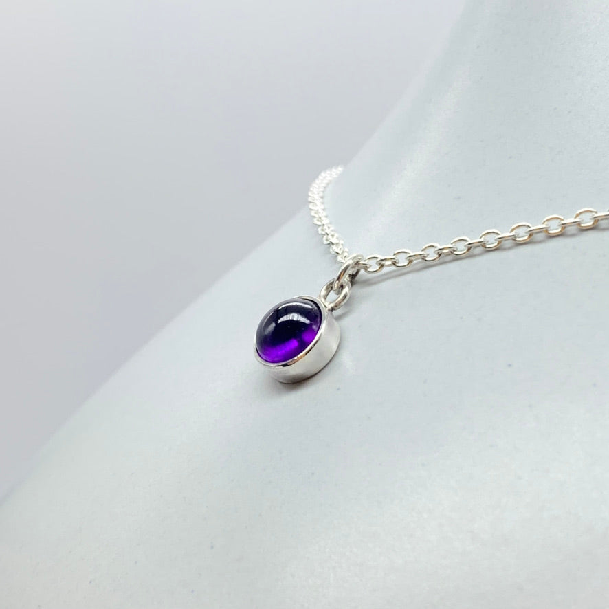 Stella Round Amethyst Cabochon Pendant Necklace