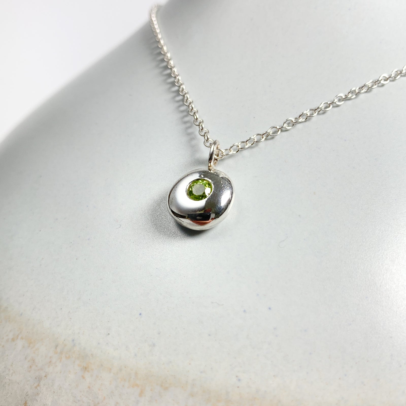 Pebble Charm Sterling Silver Peridot Pendant Necklace