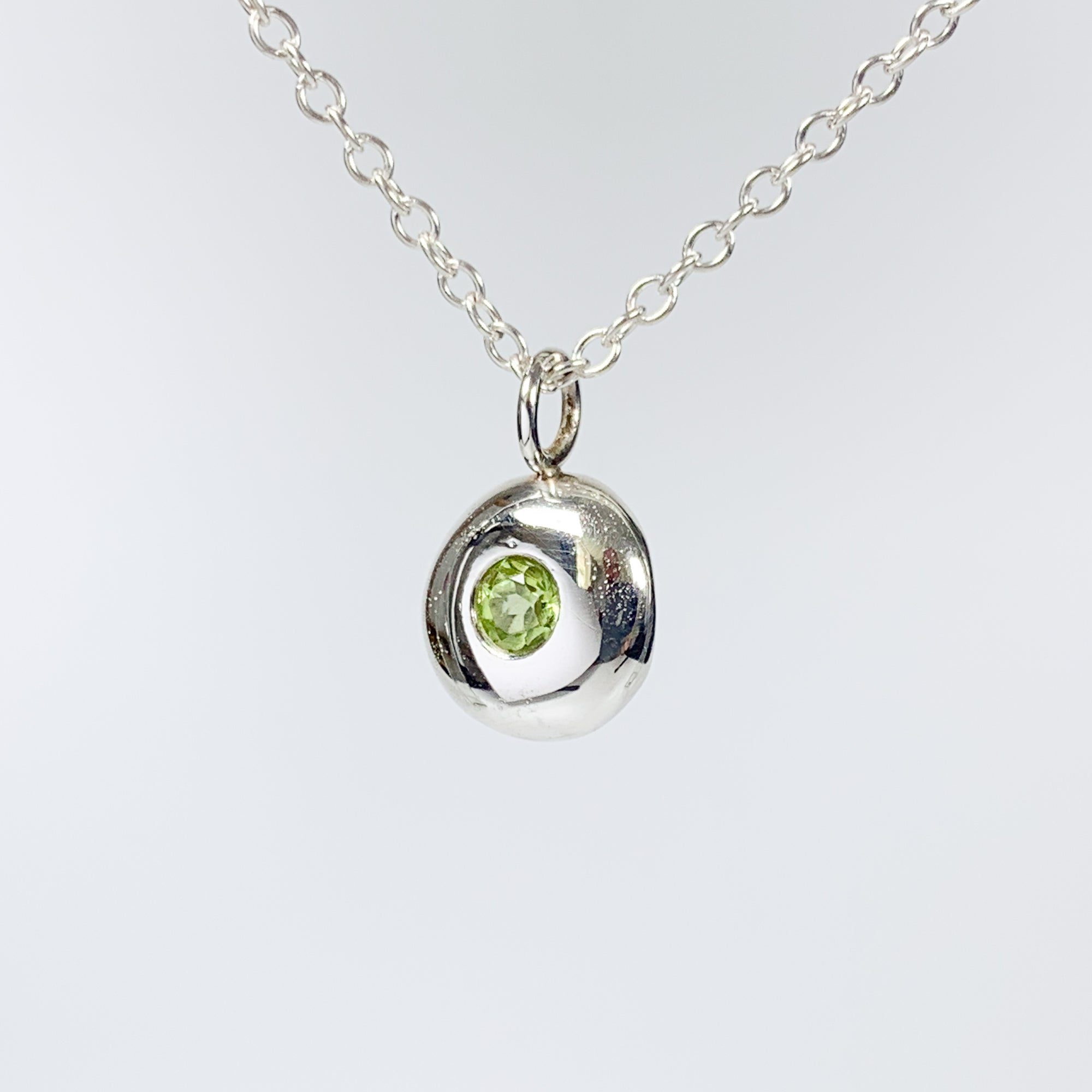 Pebble Charm Sterling Silver Peridot Pendant Necklace