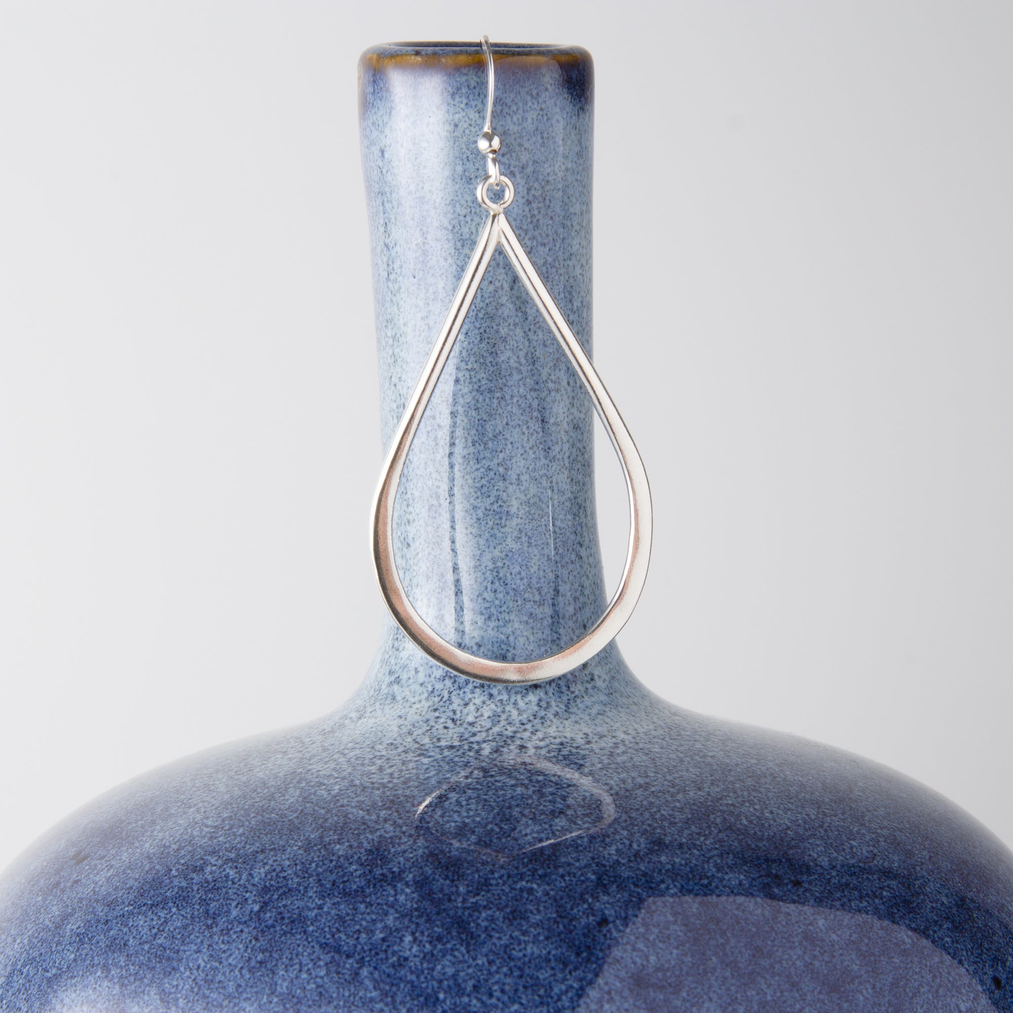 Perla Grande Large Teardrop Shaped Silver Earrings