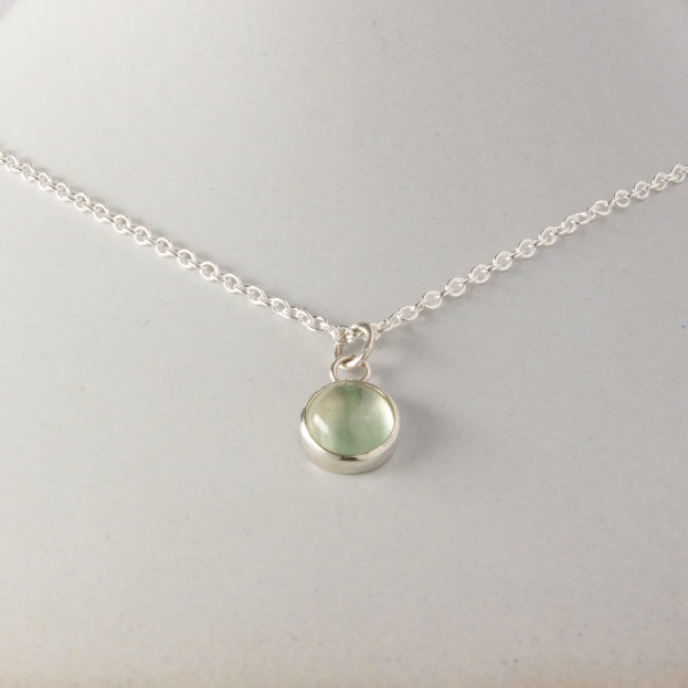 Prehnite Petit Uno Silver Pendant Necklace